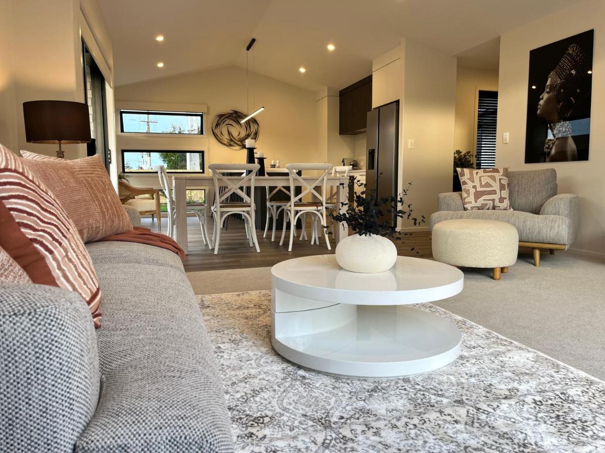 Luxury Villa, Central, Golf And Cafes - By Kosh Bnb Hamilton Extérieur photo